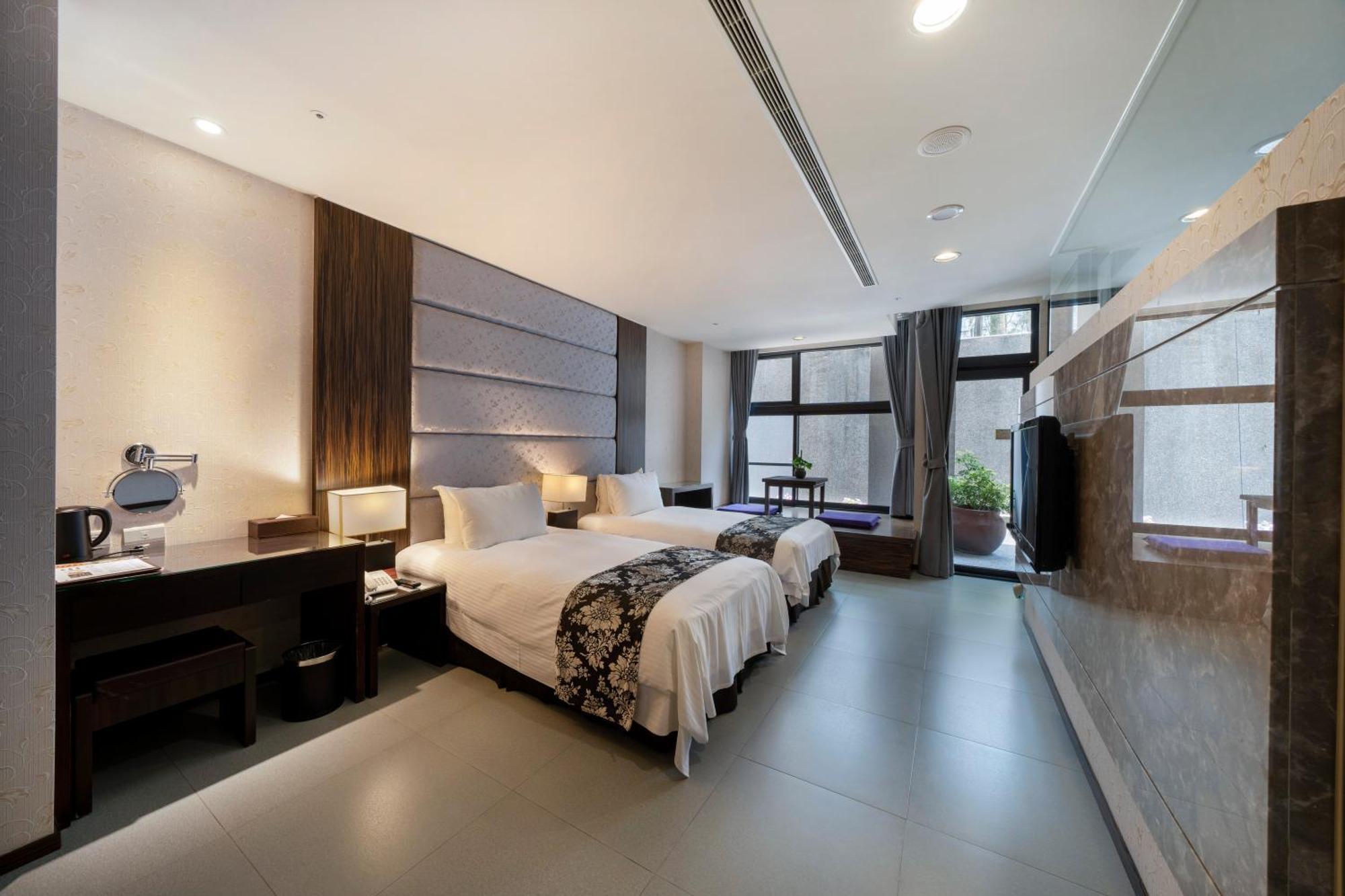 Tai-Yi Red Maple Resort Puli Exteriör bild