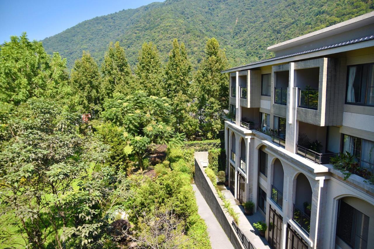 Tai-Yi Red Maple Resort Puli Exteriör bild