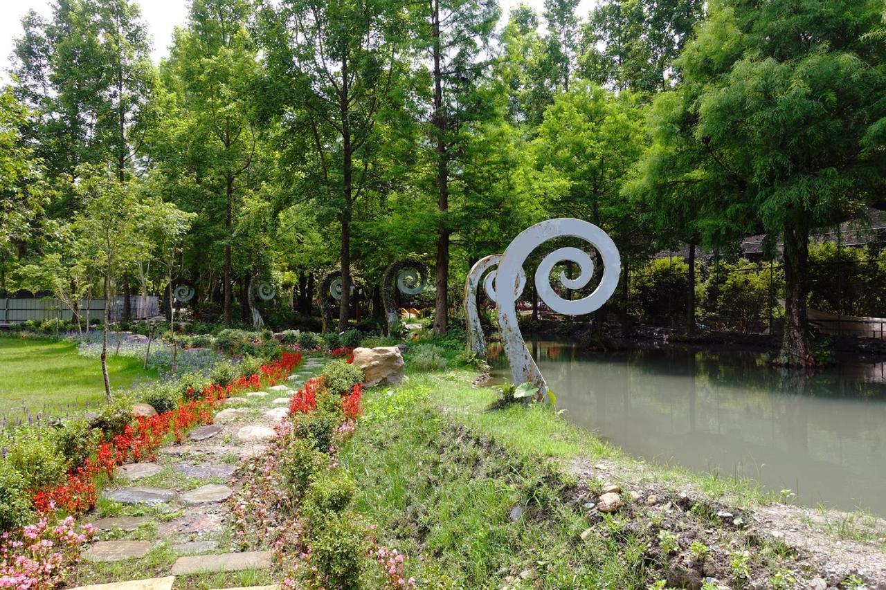 Tai-Yi Red Maple Resort Puli Exteriör bild